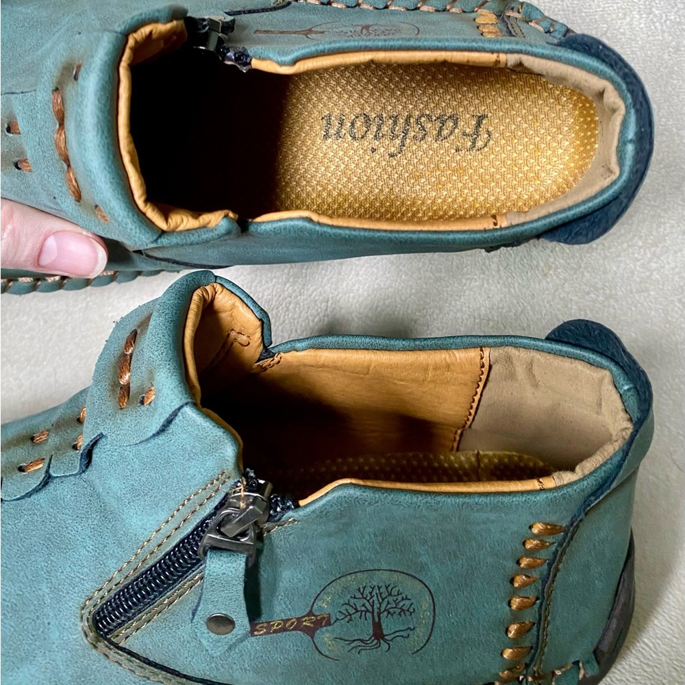 Men's or women’s Green Leather Boots size 8 men’s or 9 woman’s. - Picture 5 of 5